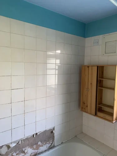 img-Bathrooms-and-Kitchens-2019-05-13-11.19.16-768-1024
