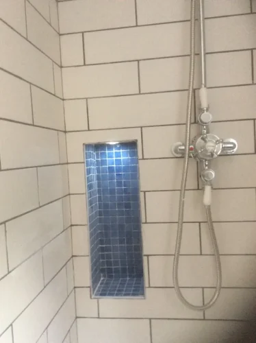 img-Coldharbour-flat-refurb-2018-07-12-18.52.47-1046-1400