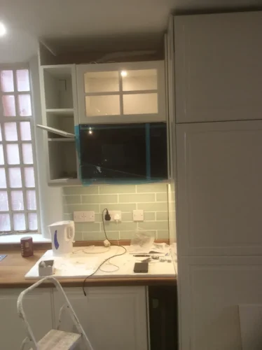 img-Coldharbour-flat-refurb-2018-07-12-18.53.32-1046-1400